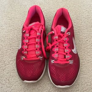 Women’s Nike Lunarglide 5 sneakers